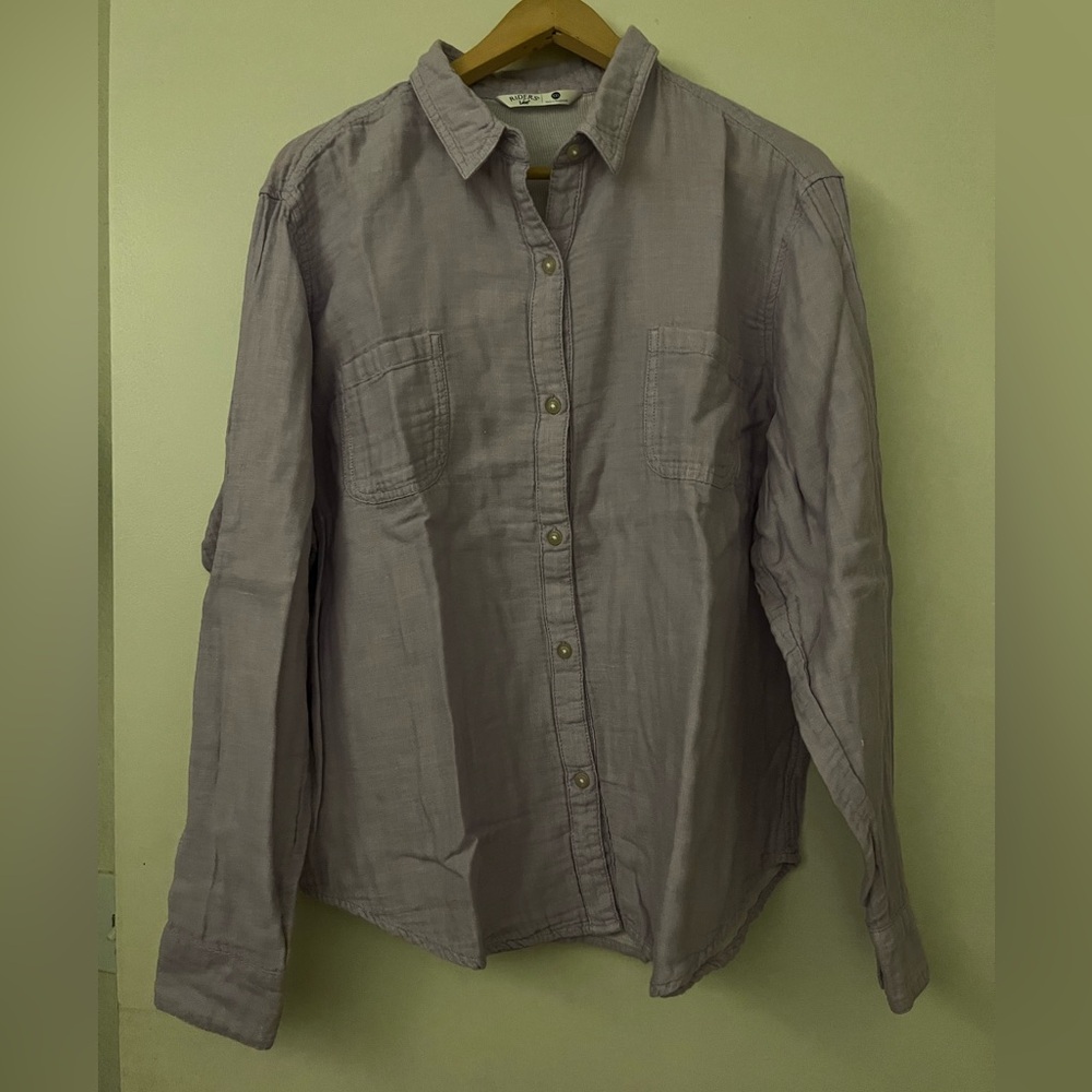Rider’s Grey Button-up Shirt